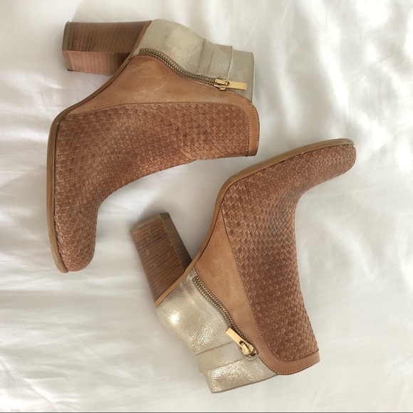 Sundance Duality Leather Booties - Picture 6 of 10